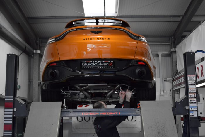 quicksilver-exhaust-system-Aston-Martin-DBX