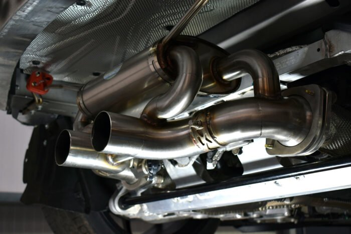 quicksilver-exhaust-system-Aston-Martin-Vantage